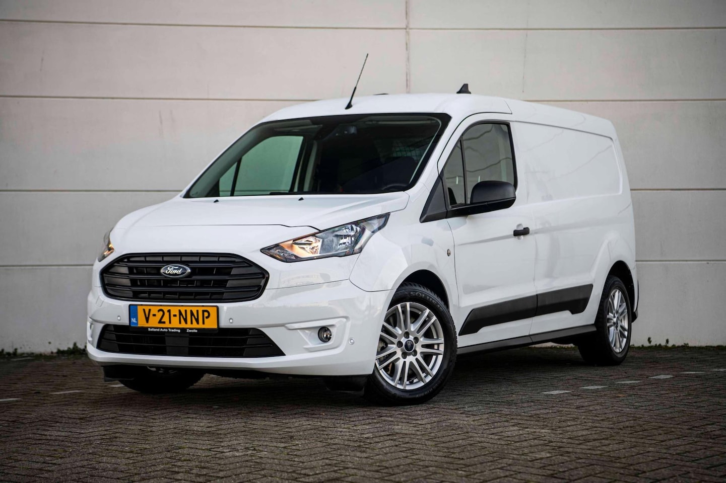 Ford Transit Connect - 1.0 Ecoboost 100pk L2 Trend MARGE 3-PRS|Airco|LMV|Trekhaak| - AutoWereld.nl