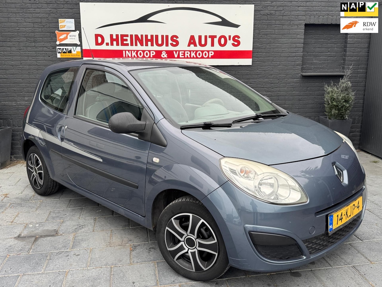 Renault Twingo - 1.2 Acces 1.2 Acces - AutoWereld.nl