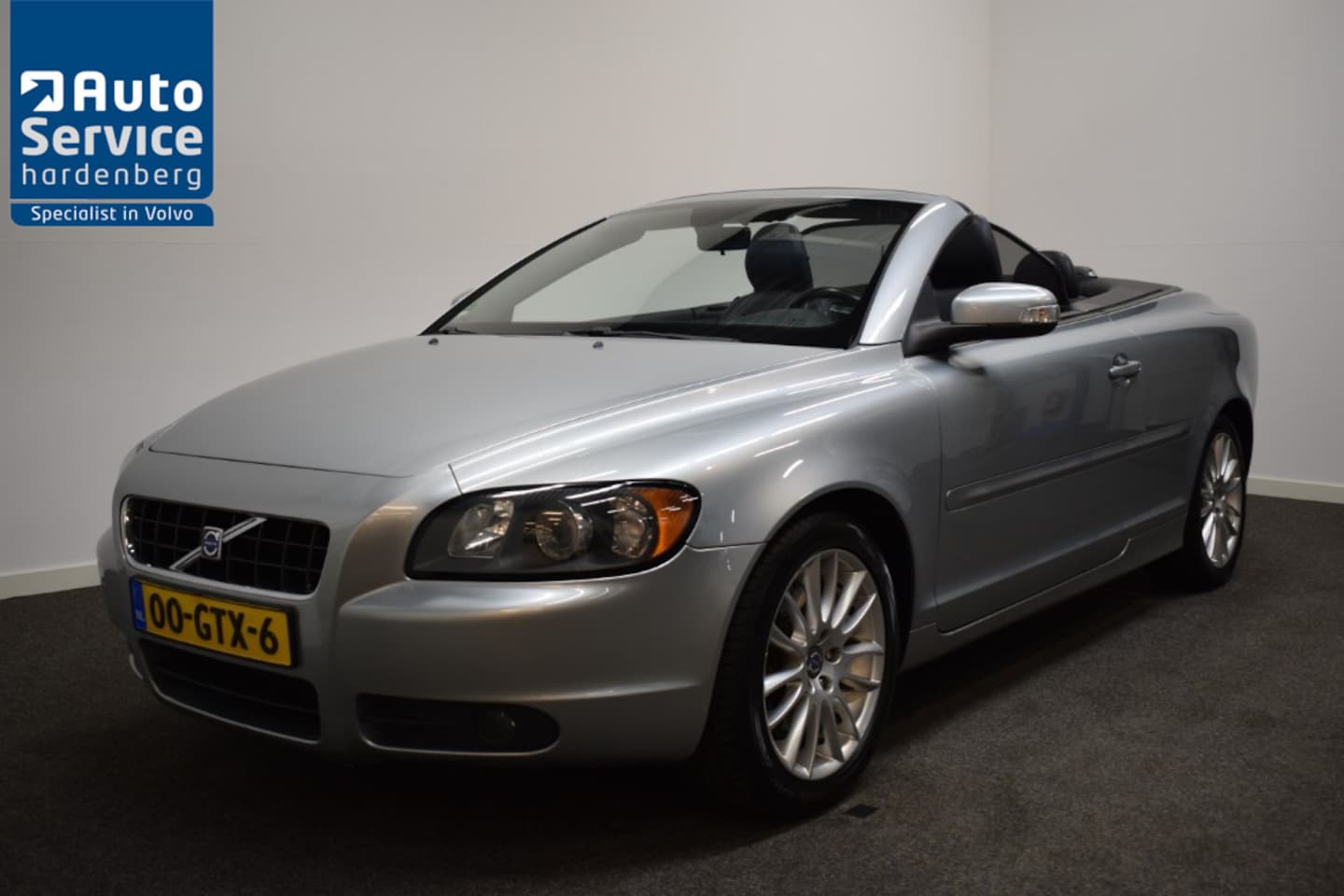 Volvo C70 Convertible - 2.4i Momentum Trekhaak 1500kg/ Leer/ windscherm/ Cruise - AutoWereld.nl