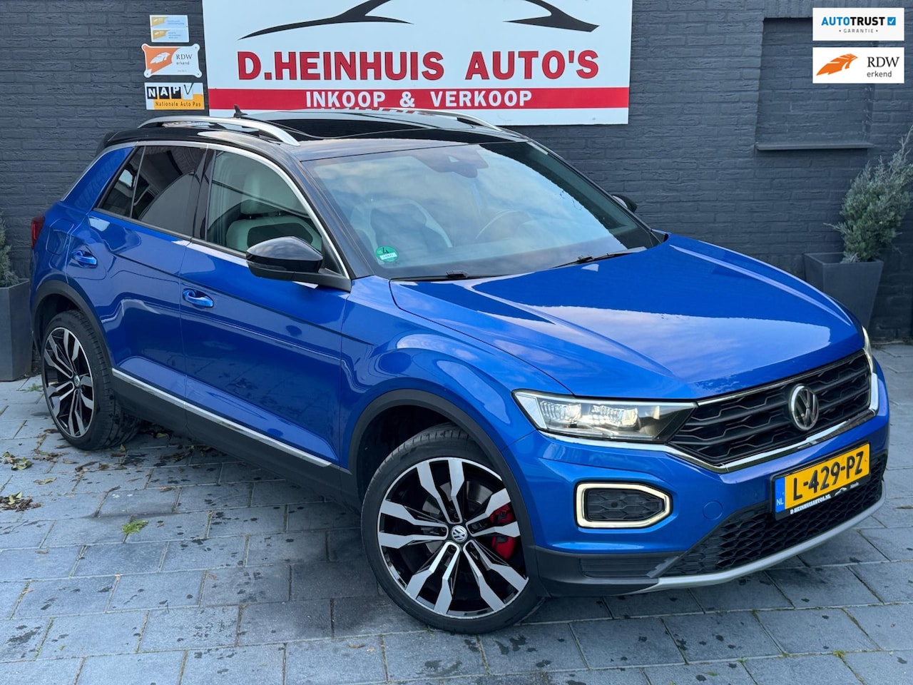 Volkswagen T-Roc - 2.0 TSI DSG 4Motion 4x4Sport Pano Leder Virtual - AutoWereld.nl