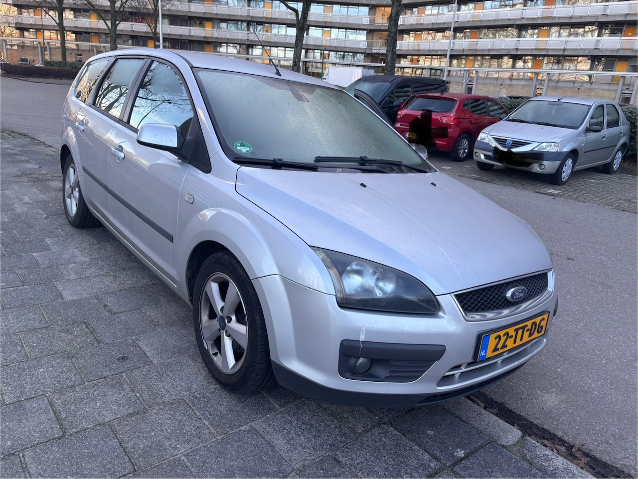 Ford Focus Wagon - 1.6-16V Futura - AutoWereld.nl