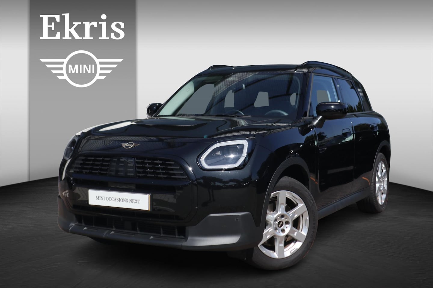 MINI Countryman - C Classic | Pakket M | Stoel- en Stuurverwarming | Comfort Access | Panorama Dak | Trekhaa - AutoWereld.nl