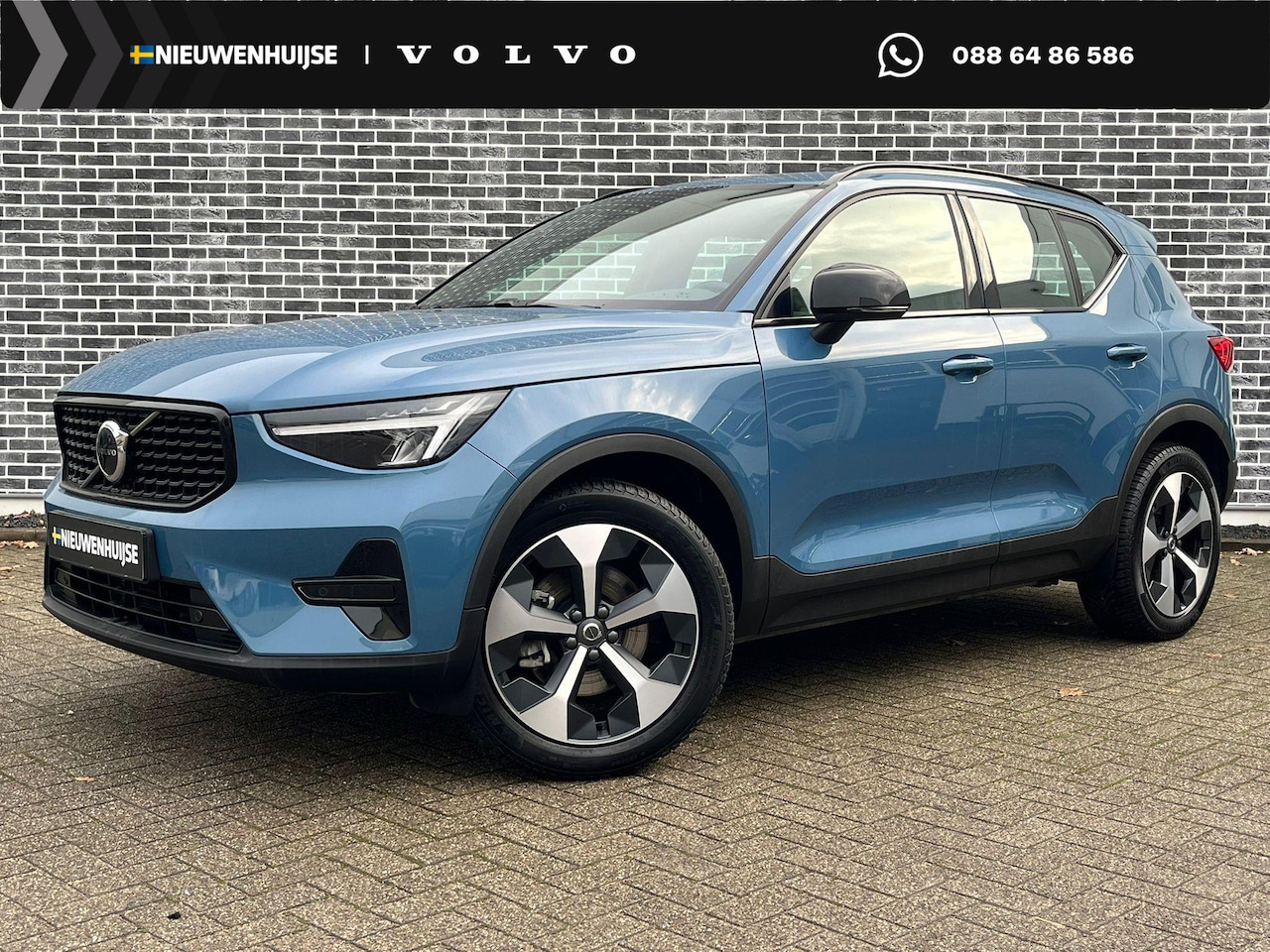 Volvo XC40 - B4 Aut. Plus Dark | Trekhaak | Adaptive cruise control | Verwarmbare voorruit | Dode hoek - AutoWereld.nl