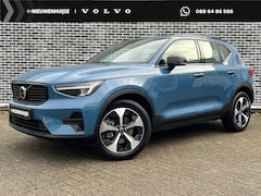 Volvo XC40 - B4 Aut. Plus Dark | Trekhaak | Adaptive cruise control | Verwarmbare voorruit | Dode hoek
