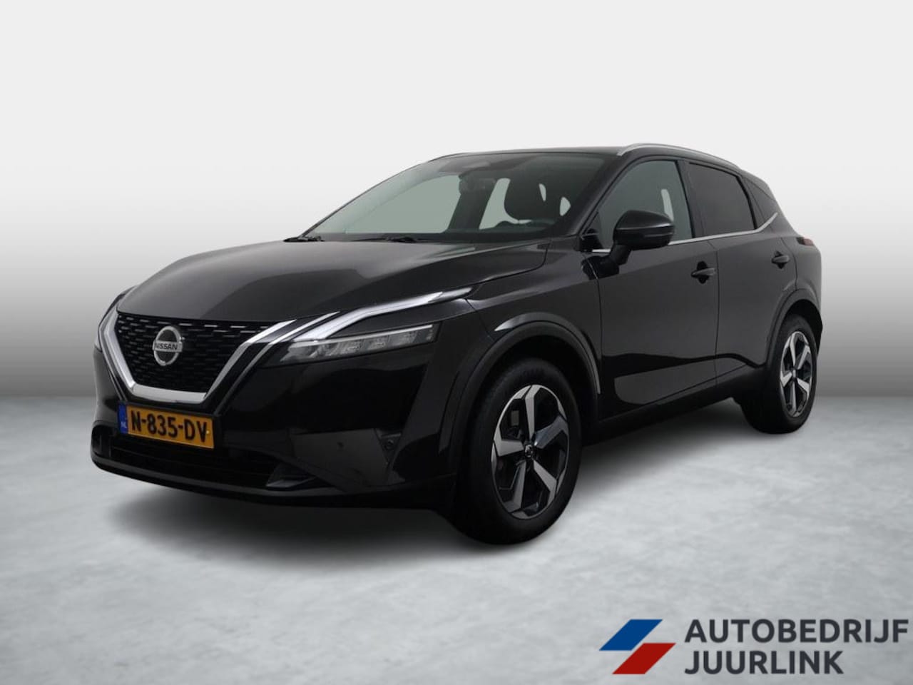 Nissan Qashqai - 1.3 MHEV Premiere Ed. Pano/Trekhaak/Winterset - AutoWereld.nl