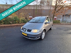 SEAT Alhambra - 2.0 Reference NETTE AUTO MET RUIMTE VOOR 7 PRSN