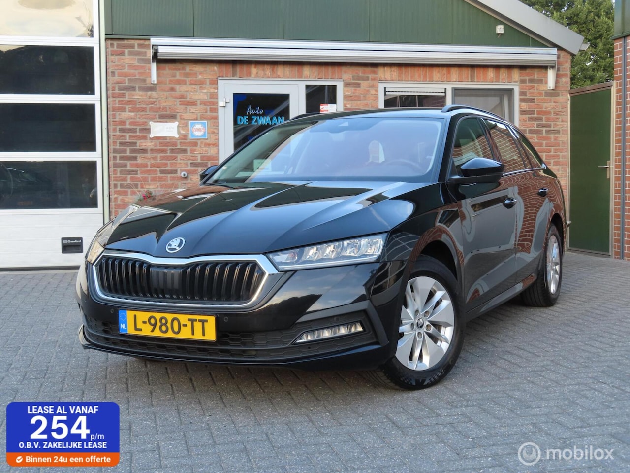 Skoda Octavia Combi - 1.5 e-TSI Business Edition|camera|carlpay|el a.klep. - AutoWereld.nl