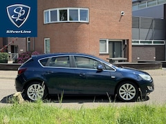 Opel Astra - 1.4 Turbo Cosmo Trekhaak, Cruise control, Airco