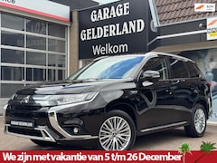 Mitsubishi Outlander - 2.4 PHEV Intense+ | Volleder | Xenon | Camera | Cruise | Climate | Pdc | Isofix | Full-opt