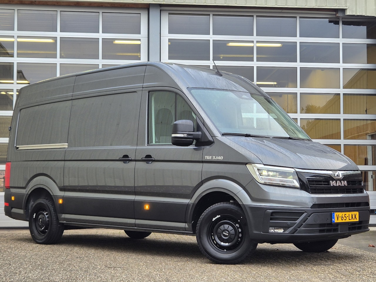 MAN TGE - 3.140 L3H3 Automaat | Trekhaak | Camera | ACC | Dodehoek | Stoel-stuurverw. | Massage | LE - AutoWereld.nl