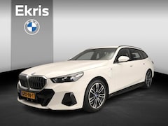 BMW 5-serie Touring - 530e | M-Sportpakket | LED | Leder | HUD | Elektr. zetels | Sportstoelen | Keyles go | DAB