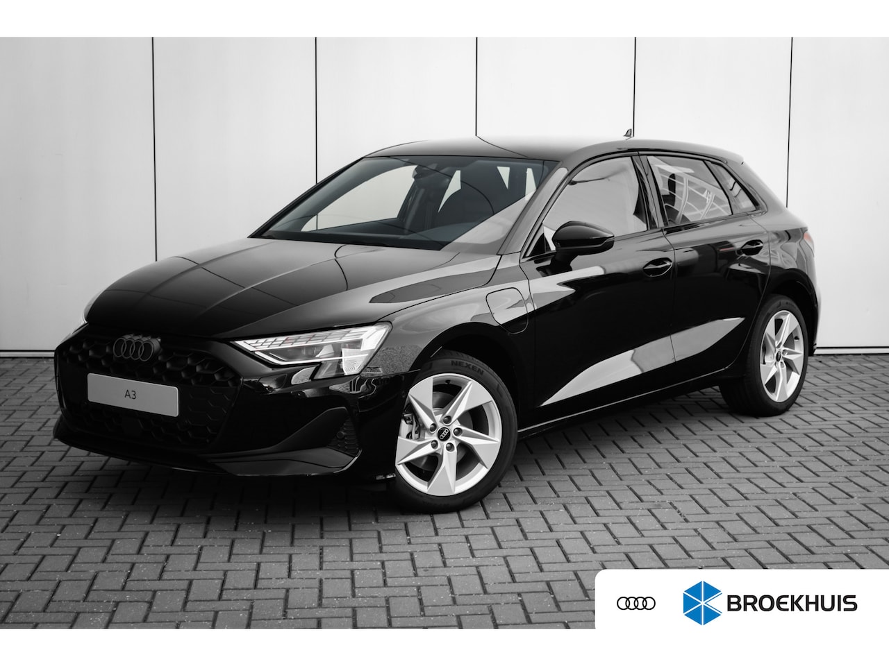 Audi A3 Sportback - Advanced edition, A3 (2025) | Aluminium optiek in het interieur | Assistentiepakket Rijden - AutoWereld.nl