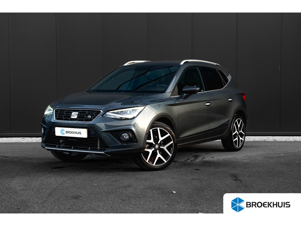 SEAT Arona - 1.0 TSI FR Business Intense | Adapt. Cruise | Camera | Carplay | 18"inch - AutoWereld.nl