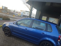 Volkswagen Polo - 1.4-16V Optive