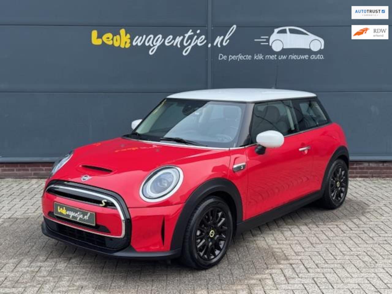 MINI Mini-Electric - Classic 33 kWh *slechts 9.500 km *carplay - AutoWereld.nl