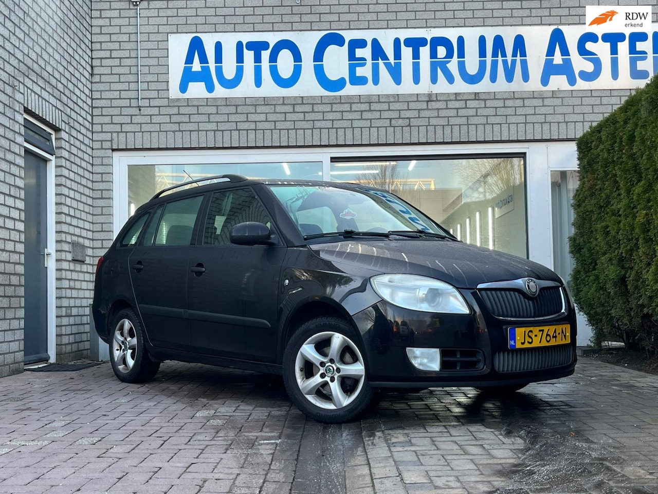 Skoda Fabia Combi - 1.4-16V Comfort 1.4-16V Comfort - AutoWereld.nl