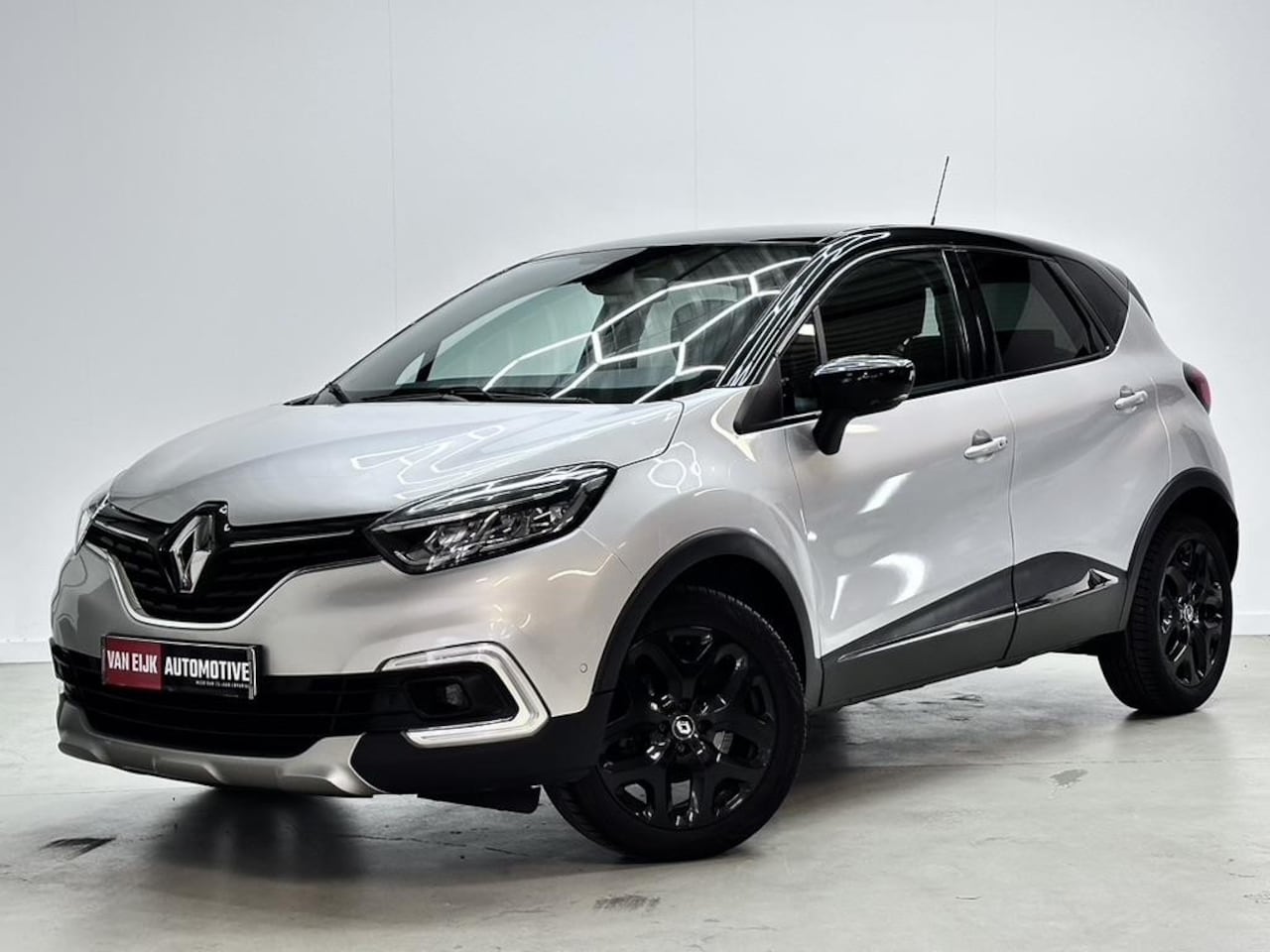 Renault Captur - 1.2 Turbo Automaat Trekhaak Navi Camera - AutoWereld.nl