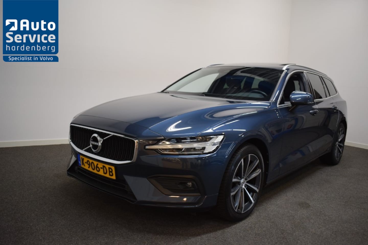 Volvo V60 - 50322km 2.0 B3 163pk AUT7 BNS Pro Trekhaak 1800kg/ Schuifdak/ Camera/ Stoel, Stuur en voor - AutoWereld.nl