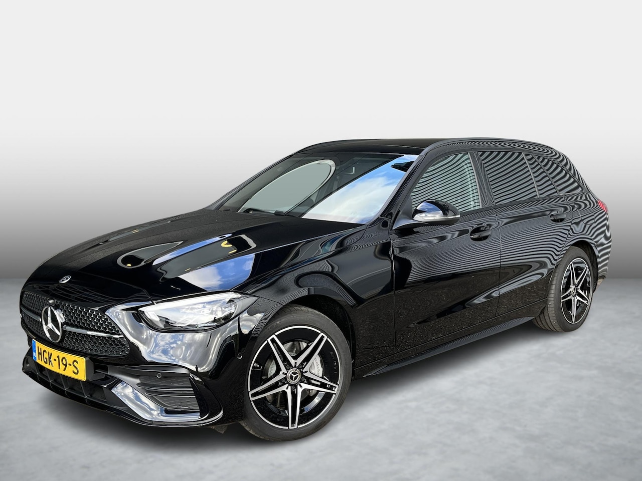 Mercedes-Benz C-klasse Estate - 300 e Star Edition AMG | Panoramadak | Night Pakket | Apple CarPlay | Android Auto | Elekt - AutoWereld.nl