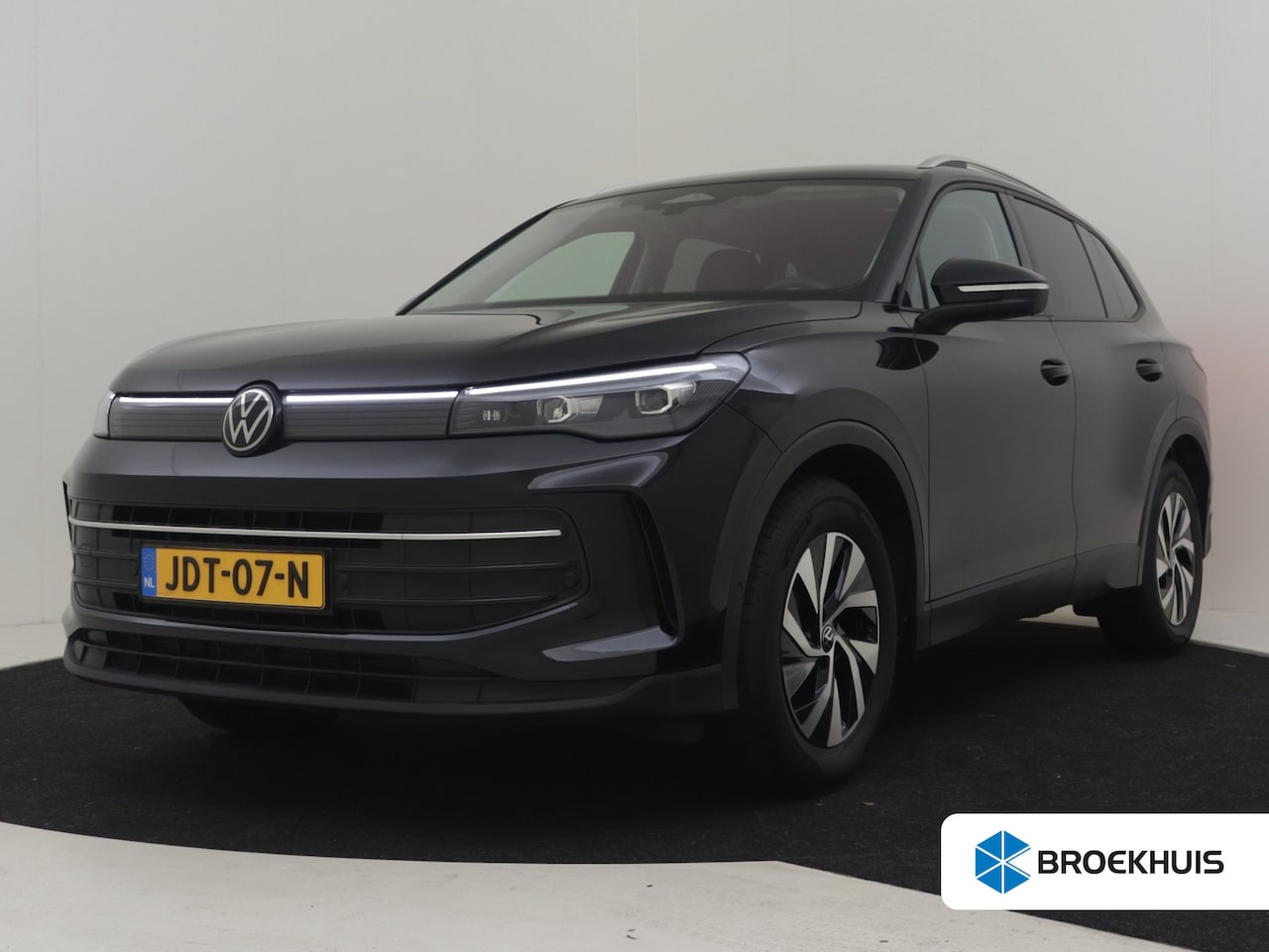 Volkswagen Tiguan - 1.5 eTSI Life Edition 150pk DSG/AUTO | Trekhaak | Dodehoekdetectie | Navigatie via app con - AutoWereld.nl