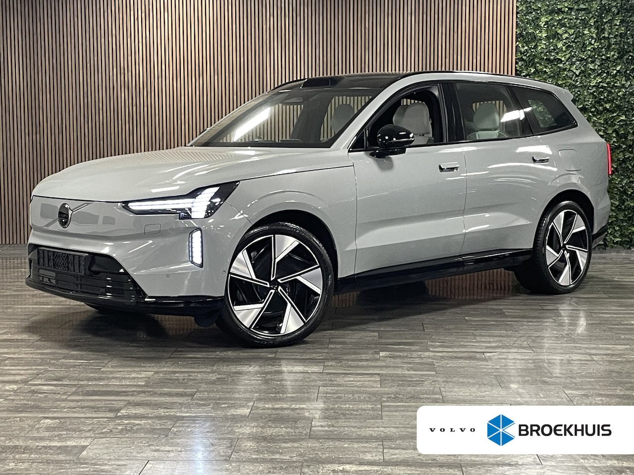 Volvo EX90 - Twin Motor Performance Ultra Bowers & Wilkins | Luchtvering | 360° 3D Camera | Stoelmassag - AutoWereld.nl
