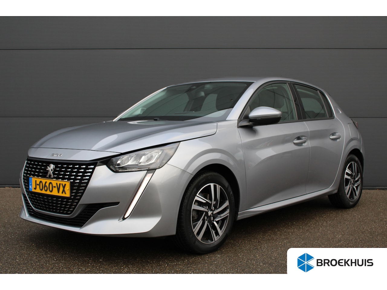 Peugeot 208 - 1.2 PureTech Allure | Navigatie | Apple carplay | 1e Eigenaar | 39.000km | Parkeersensoren - AutoWereld.nl