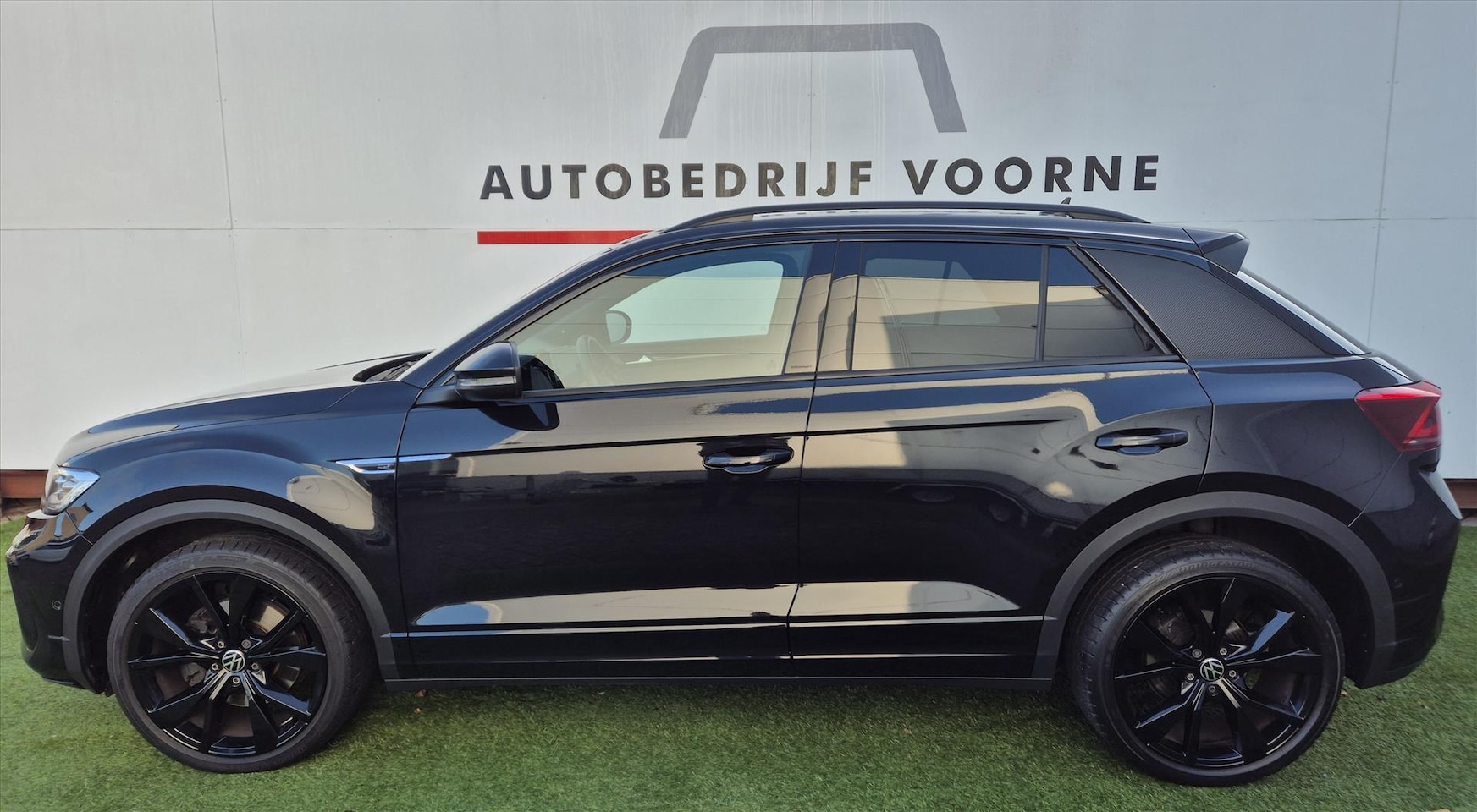 Volkswagen T-Roc - 1.5 TSI 150pk 7-DSG Sport R-Line - AutoWereld.nl