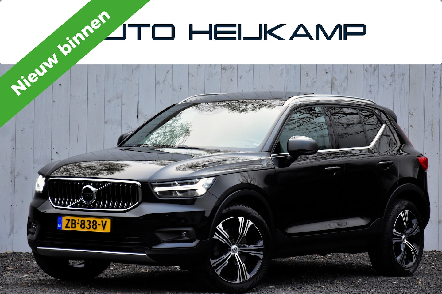 Volvo XC40 - 2.0 T4 Inscription | Pano-dak | Leer | Trekhaak | NL-Auto | - AutoWereld.nl