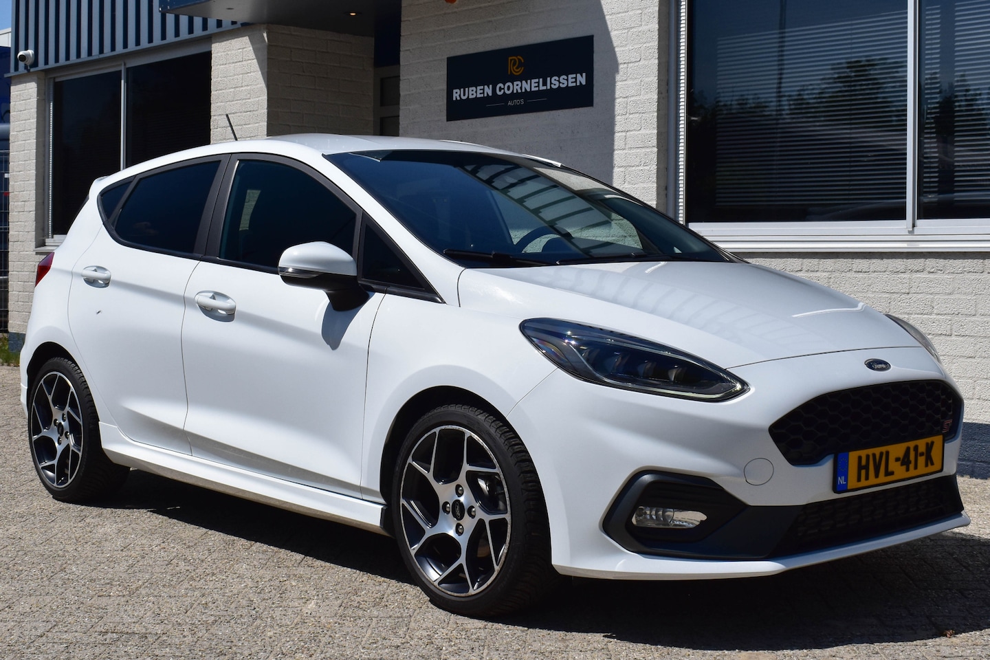Ford Fiesta - 1.5 EcoBoost ST-3 200 PK | Winter Pak. | Carplay | Recaro | LED | Camera - AutoWereld.nl