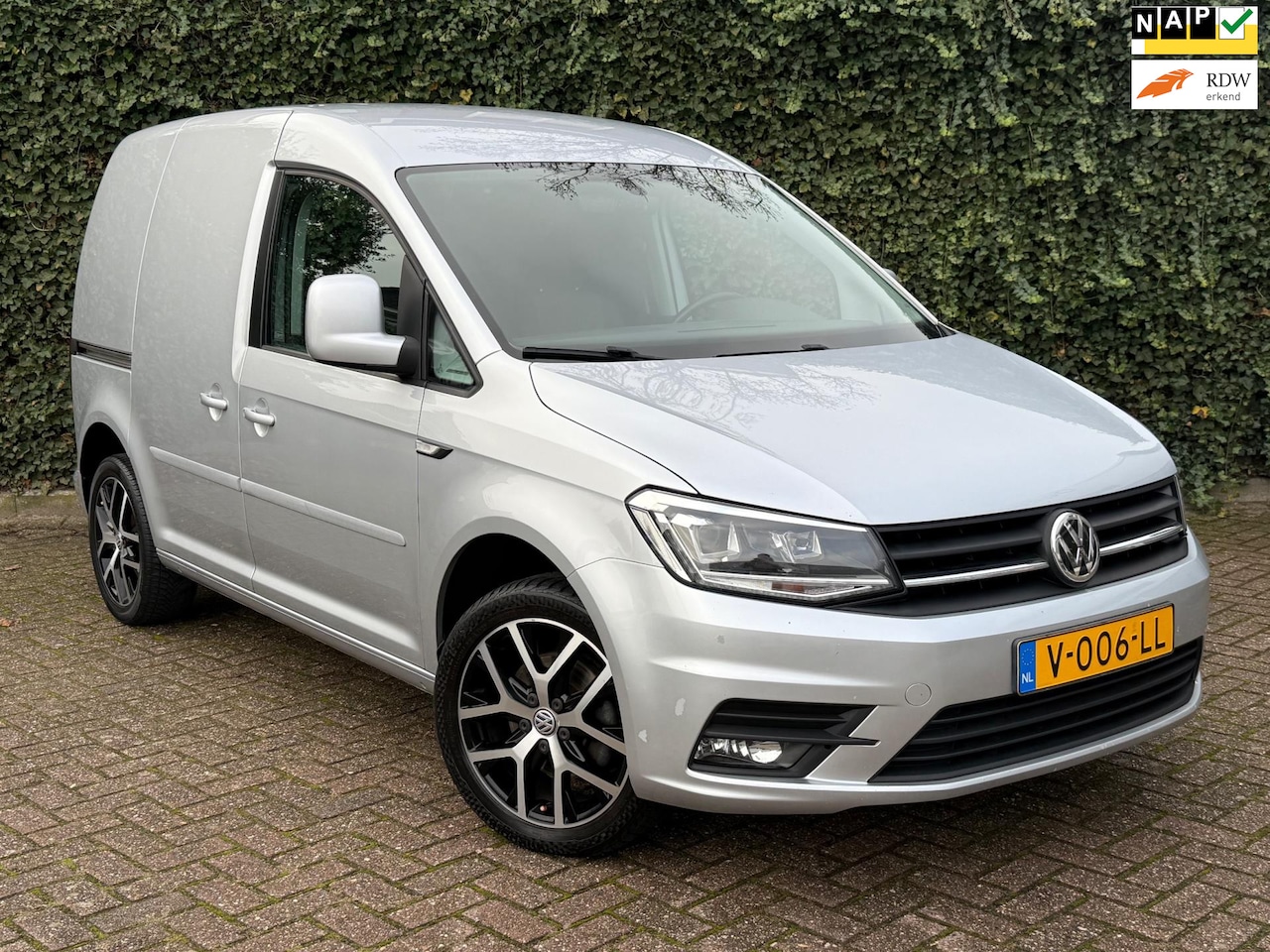 Volkswagen Caddy - 2.0 TDI L1H1 BMT | Airco | ACC | Navi | Xenon - AutoWereld.nl