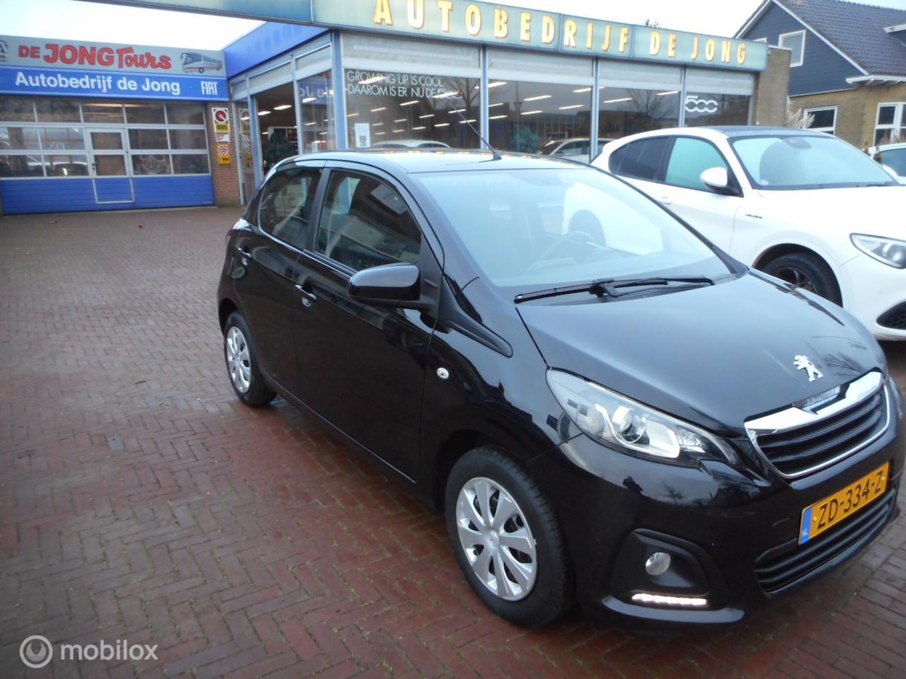 Peugeot 108 - 1.0 e-VTi Blue Lease Executive 5d AIRCO+BLUETOOTH - AutoWereld.nl