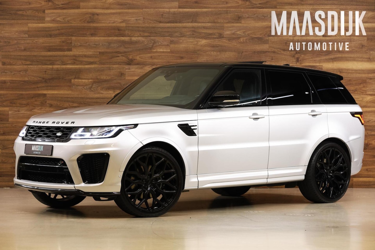 Land Rover Range Rover Sport - 5.0 V8 SC SVR|24'' Vossen|Pano| - AutoWereld.nl