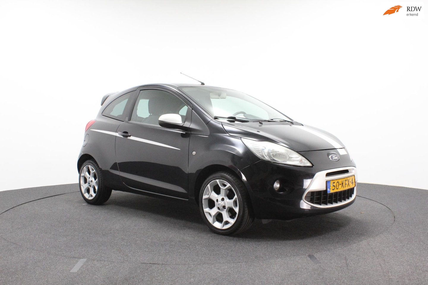 Ford Ka - 1.2 Titanium | Airco | Sportvelgen | Elektrische ramen | - AutoWereld.nl