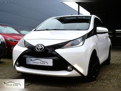 Toyota Aygo - 1.0 VVT-i x-play|Airco|Camera|Cruise|NapBoekjes