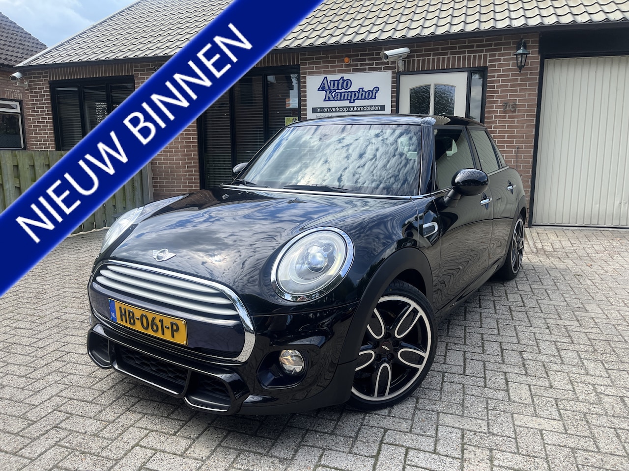 MINI John Cooper Works - Mini 1.5 5 drs H.leer Xenon - AutoWereld.nl