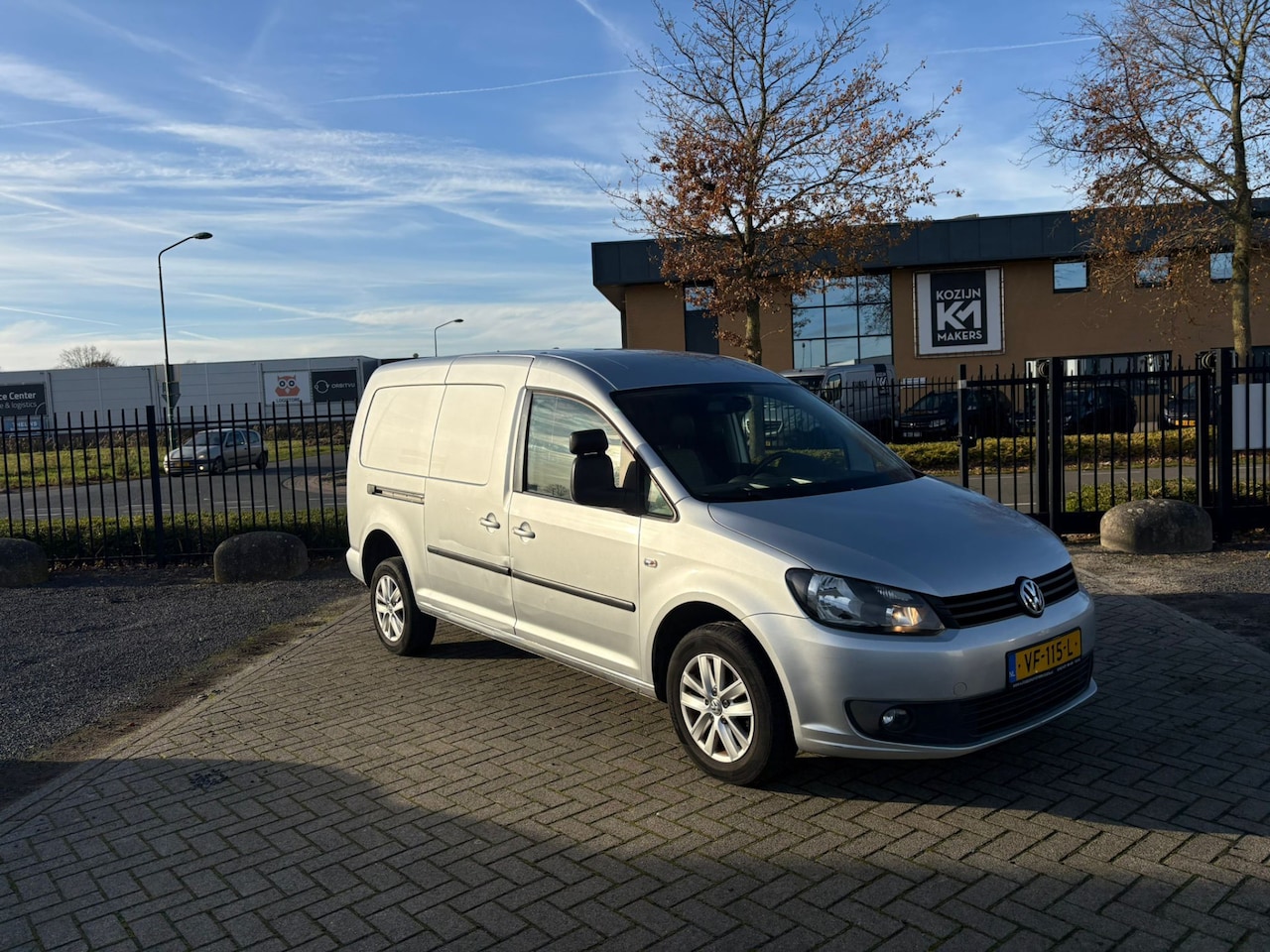 Volkswagen Caddy Maxi - 2.0 TDI 4Motion | Climate | NAVI | Cruise | 2x Schuifdeur - AutoWereld.nl