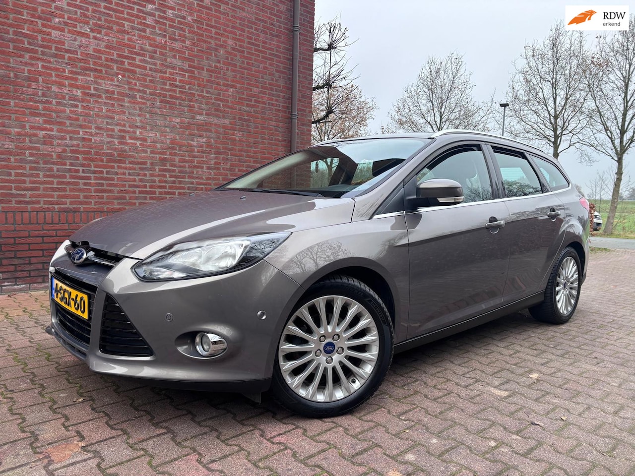 Ford Focus Wagon - 1.0 EcoBoost Titanium 1.0 EcoBoost Titanium - AutoWereld.nl
