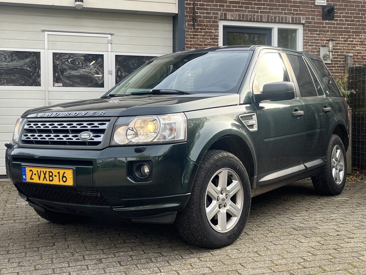 Land Rover Freelander - 2.2 TD4 E '12 Airco Grijskenteken - AutoWereld.nl