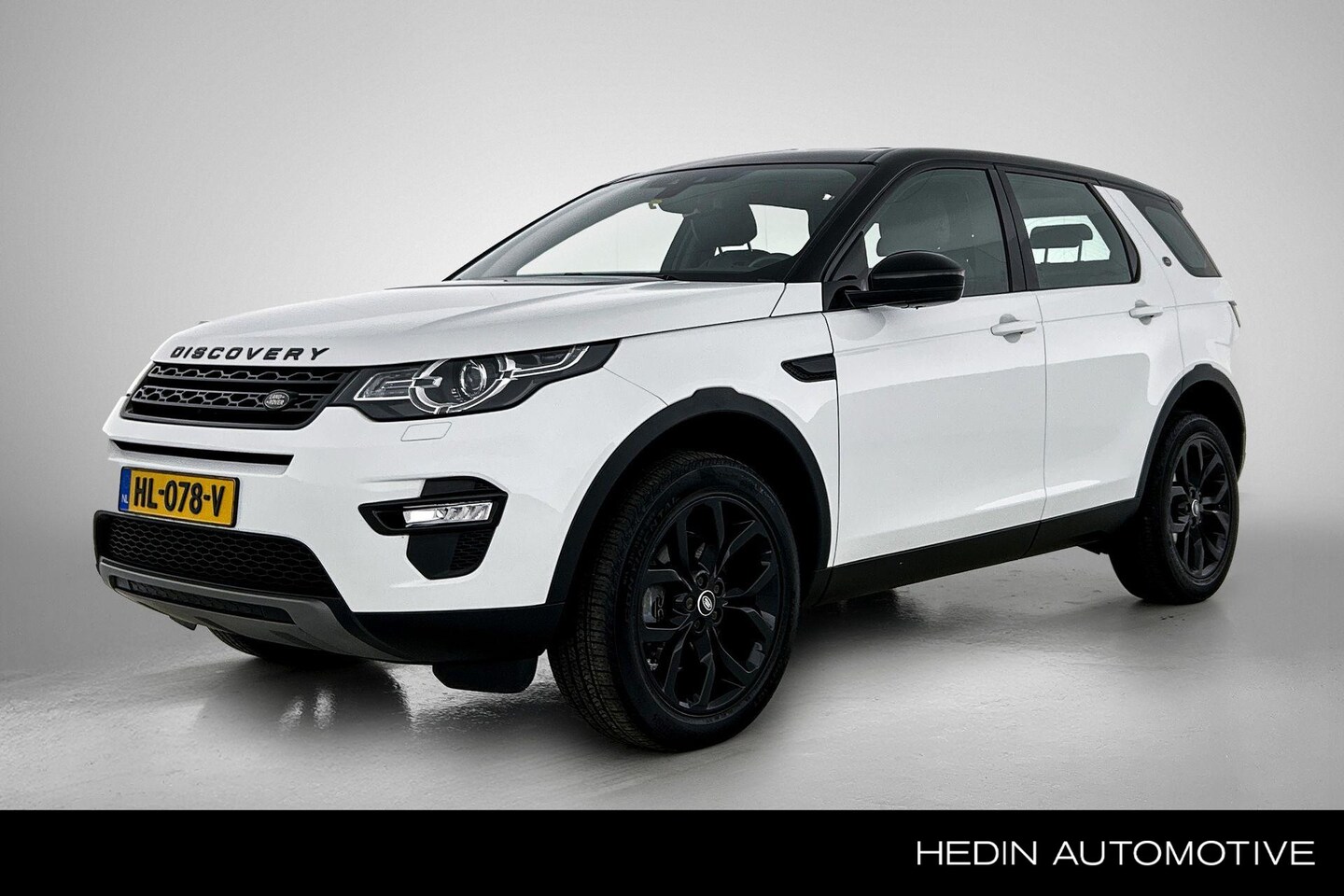 Land Rover Discovery Sport - 2.2 TD4 4WD SE Climate Control | Stoelverwarming | Trekhaak | lederen bekleding l - AutoWereld.nl