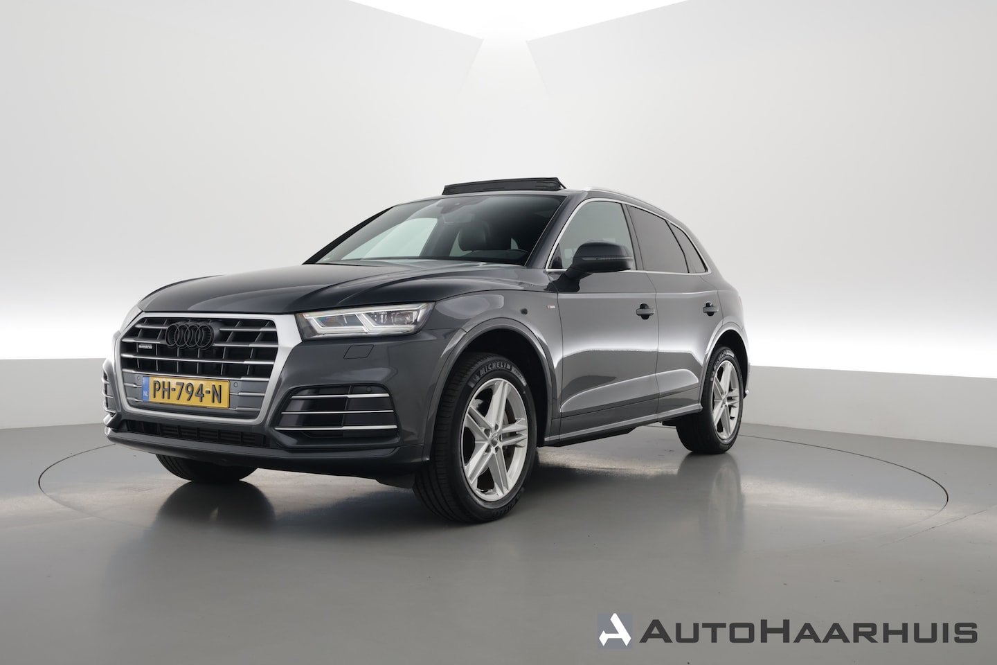 Audi Q5 - 2.0 TFSI quattro S-line | Pano | Trekhaak | Cruise | Stoelen verw. | LED | 19'' - AutoWereld.nl