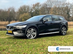 Volvo V60 Cross Country - 2.0 B5 AWD Pro | Bowers&Wilkins | HUD | Massage | Trekhaak | 360 camera |