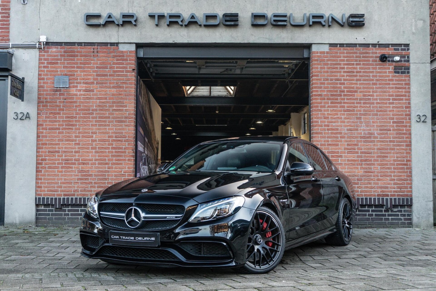 Mercedes-Benz C-klasse - AMG 63 S Pano / Burmester / Memory - AutoWereld.nl