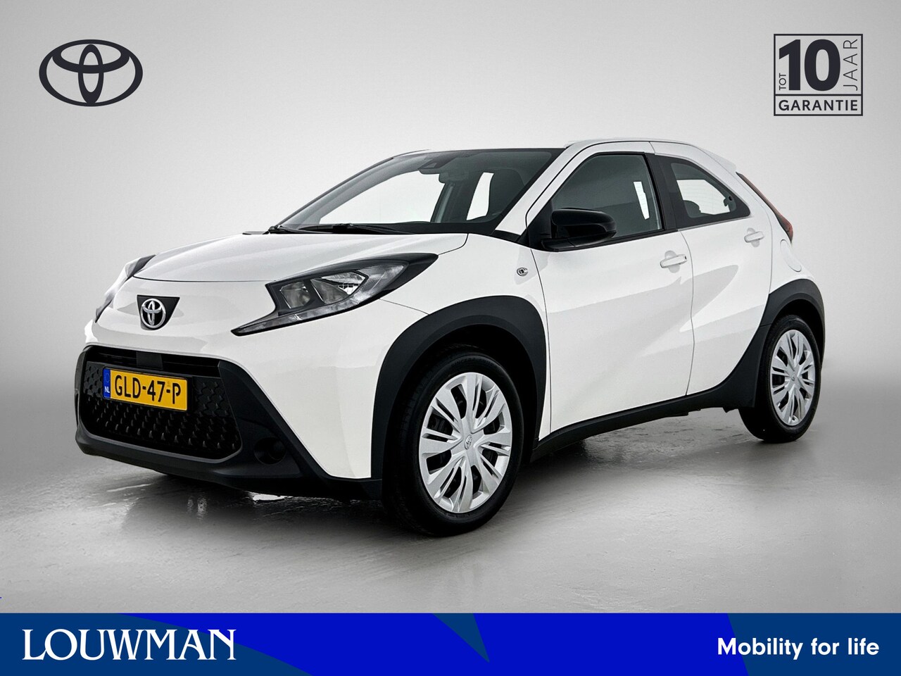 Toyota Aygo X - 1.0 VVT-i S-CVT Play | Automaat | Airco | Apple Carplay -/ Android Auto | Parkeercamera | - AutoWereld.nl
