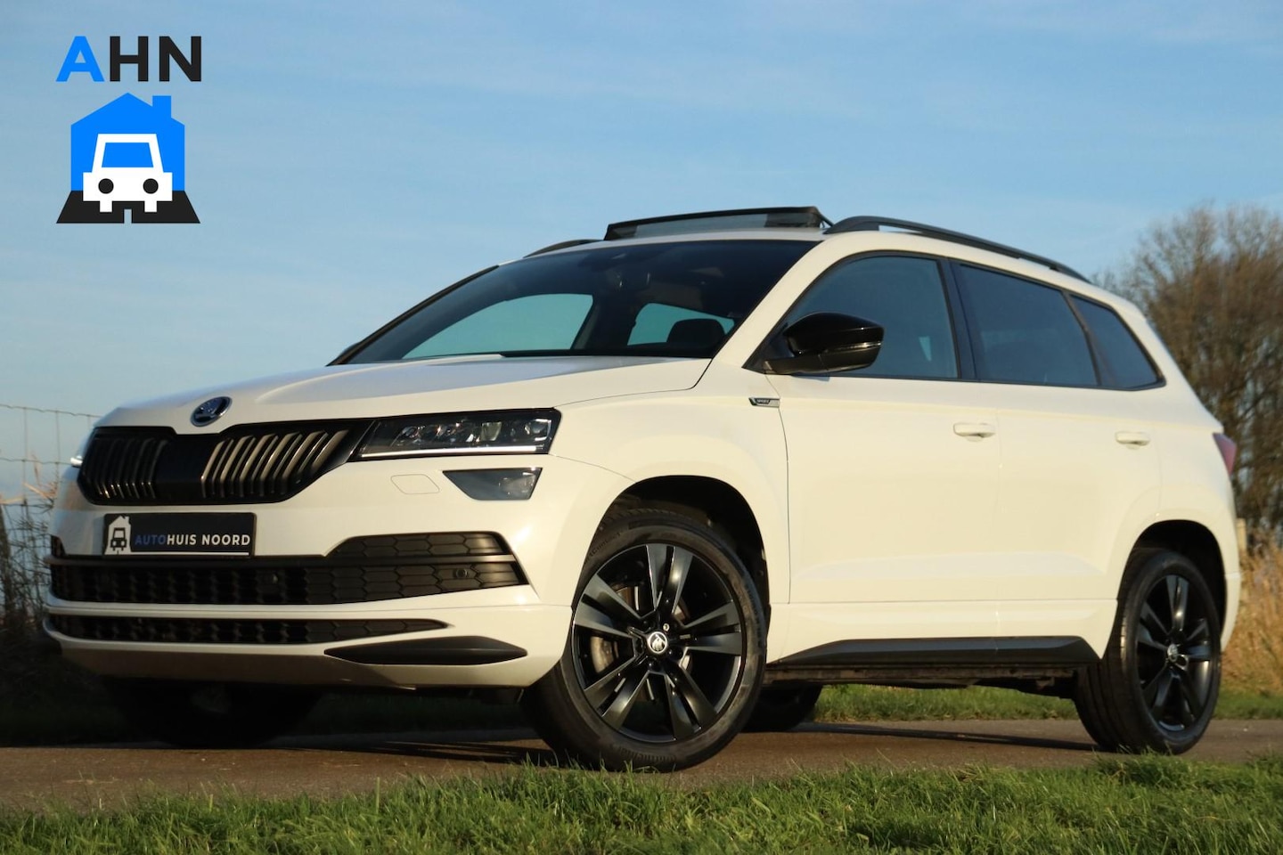 Skoda Karoq - 1.5 TSI / 150 PK / DSG / Sportline / Pano / Leder / ACC / Virtual Cockpit / CANTON / Camer - AutoWereld.nl