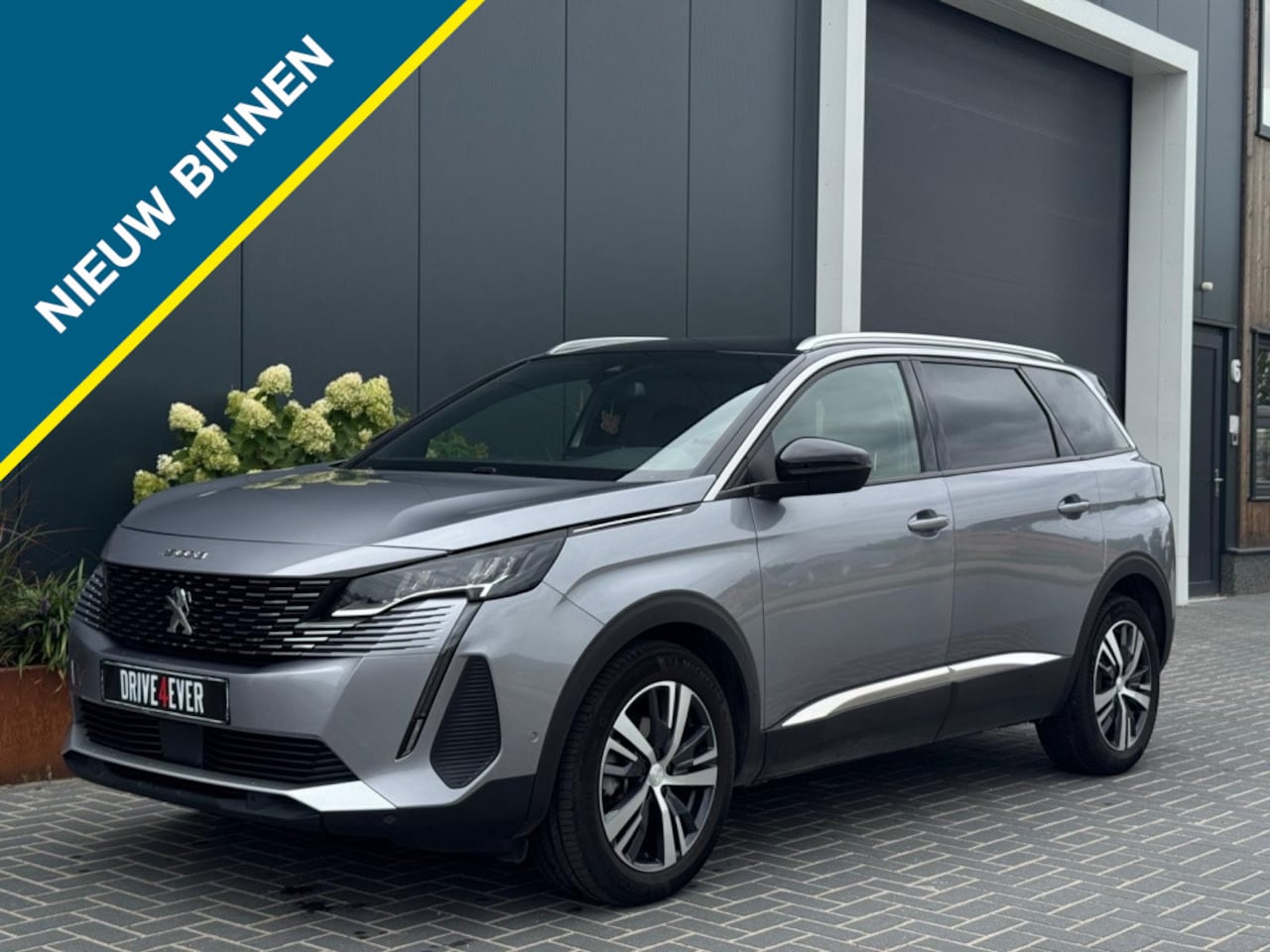 Peugeot 5008 - 1.2 Hyb. 136 Allure 7p GARANTIE ACC ECC 360 CAMERA NAVI PDC - AutoWereld.nl