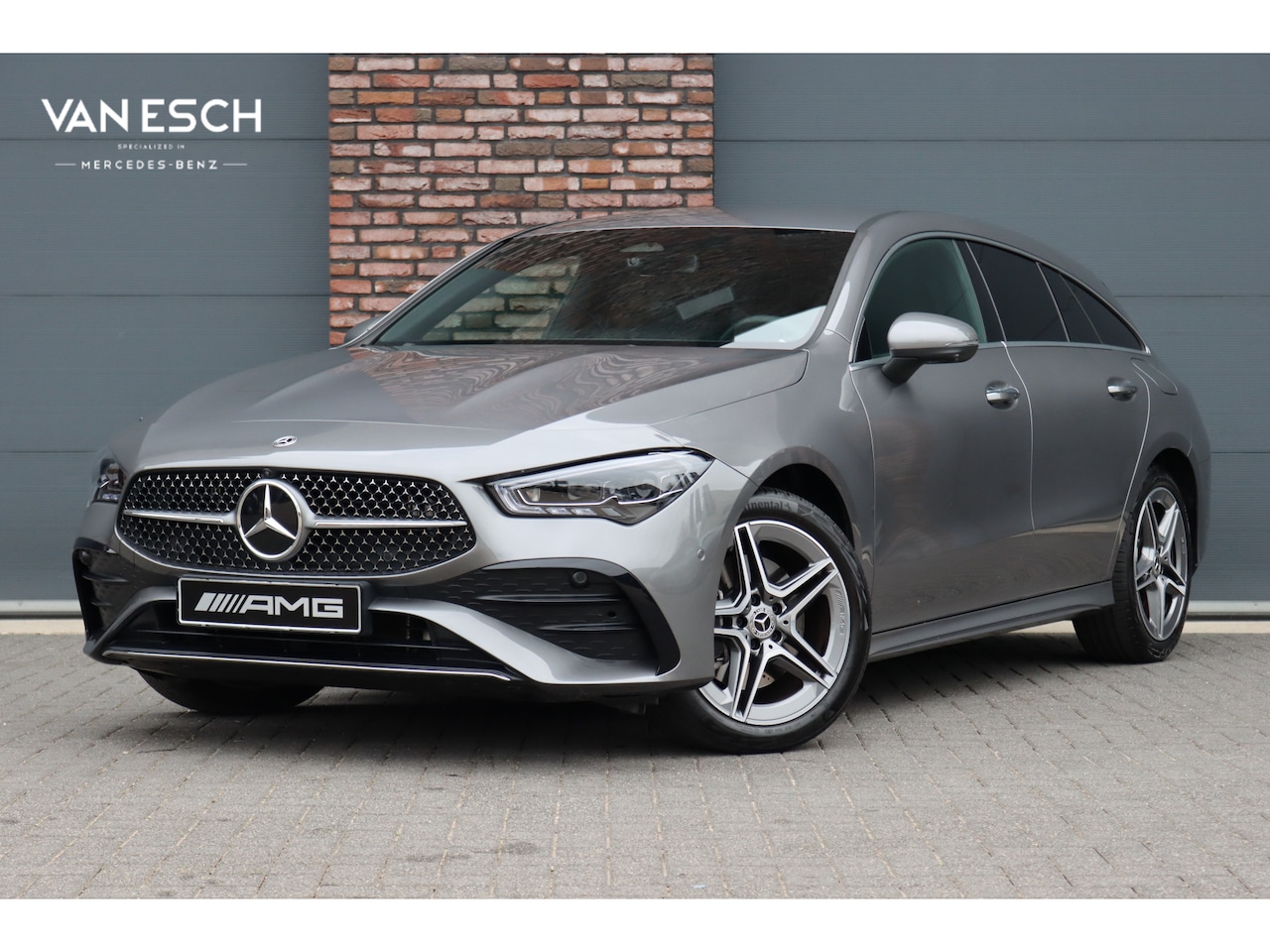 Mercedes-Benz CLA-klasse Shooting Brake - 250 e AMG Line | Facelift | Distronic | Surround Camera | Verwarmd Stuurwiel | Keyless Go - AutoWereld.nl