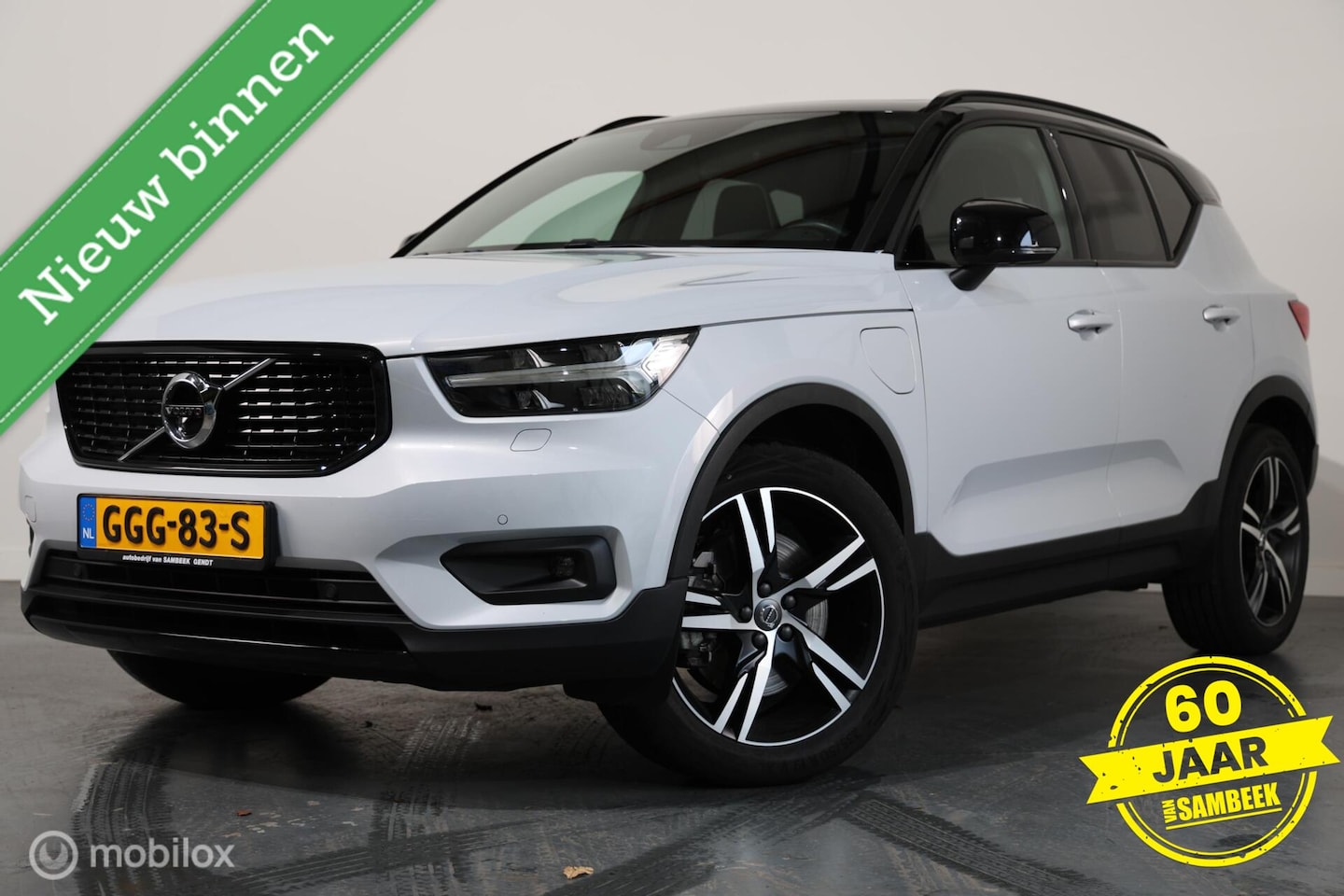 Volvo XC40 - 1.5 T5 Recharge R-Design -360CAMERA-PANO-BLIS-H&K - AutoWereld.nl