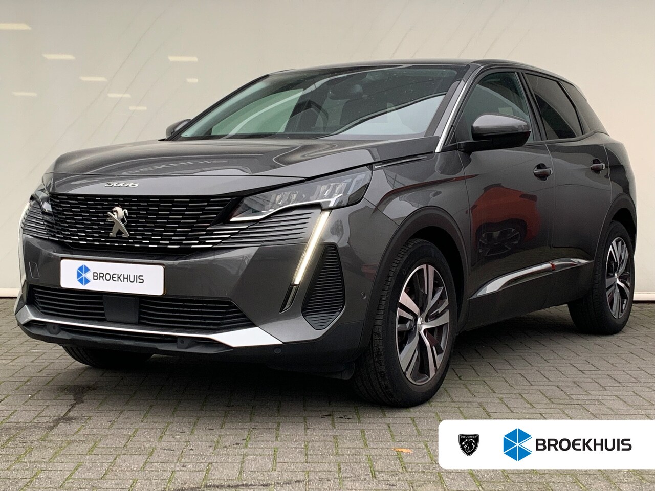 Peugeot 3008 - 1.2 PureTech Allure Airco | Camera | Cruise Control | DAB | Keyless | LED | LMV 18" | PDC - AutoWereld.nl