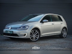Volkswagen e-Golf - Stoelverwarming / Incl BTW / DAB / Camera / Adaptive Cruise