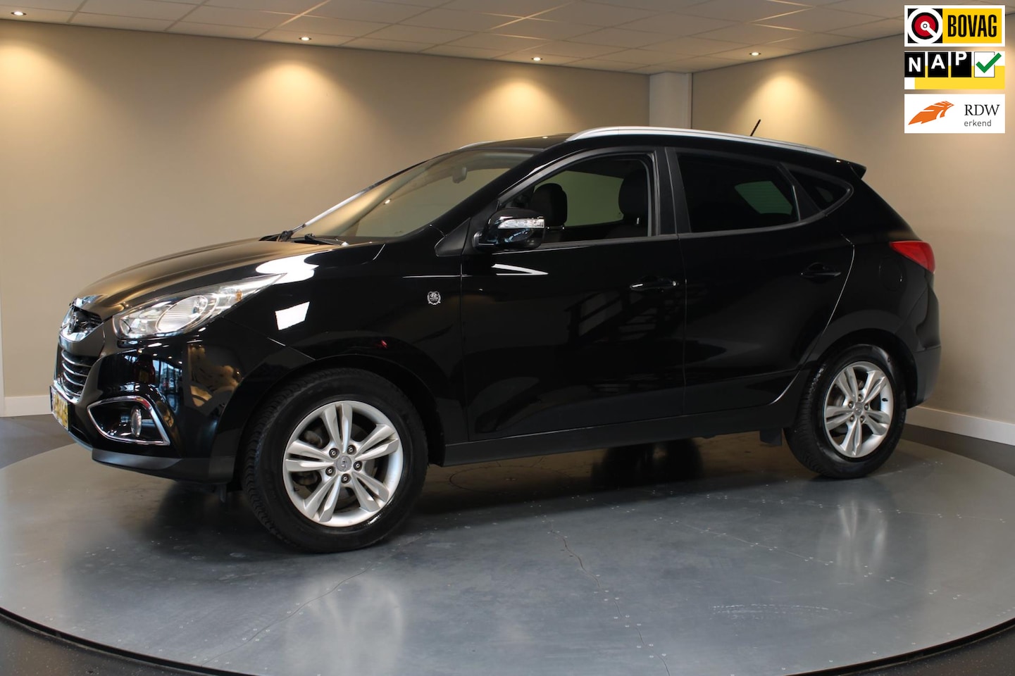 Hyundai ix35 - 2.0i Business Edition *Automaat* Top onderhouden|Trekhaak|Camera - AutoWereld.nl